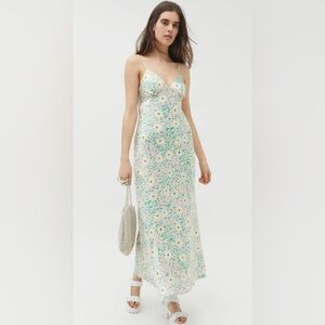 Picnic For Two Floral Midi Slip Dress - Urban Outfitters (SZ M)